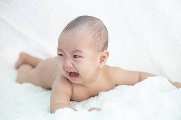 Los Bebés Están Tristes Cama — Foto de Stock