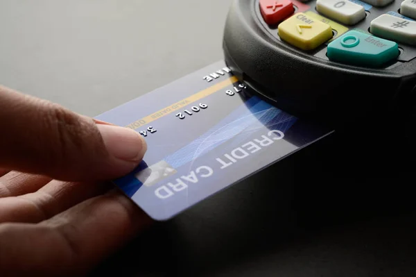 Credit Card Betaling Kopen Verkopen Van Producten Diensten Selectieve Focus — Stockfoto