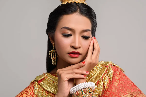 Красива Тайська Жінка Тайському Вбранні — стокове фото