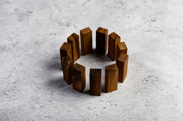 Tahta Bloklar Domino Oyunları Için Kullanılır Daire Şeklinde Dizilir — Stok fotoğraf