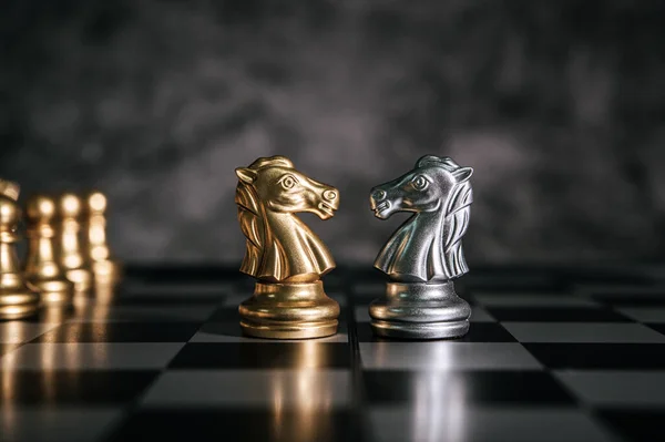 Jogo de tabuleiro de xadrez para conceitos de liderança
