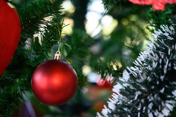 Close Red Ball Hanging Christmas Tree — Stock Photo, Image