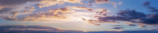 Beautiful nefo pronounced clouds — Stock Photo, Image