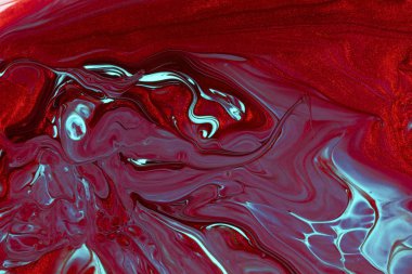 su üzerinde boya desenleri