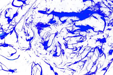 su üzerinde boya desenleri 