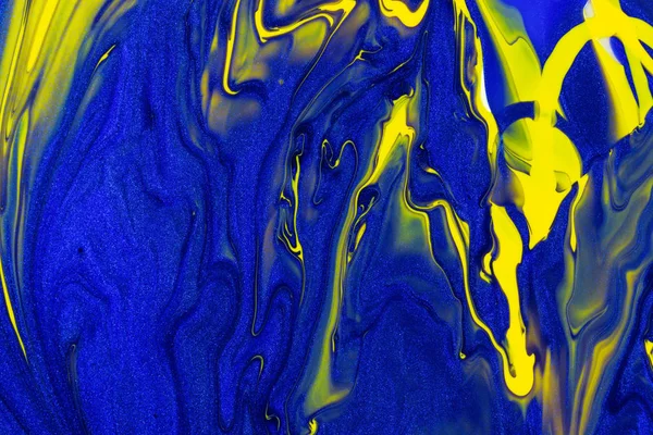 물에 페인트의 패턴 — 스톡 사진