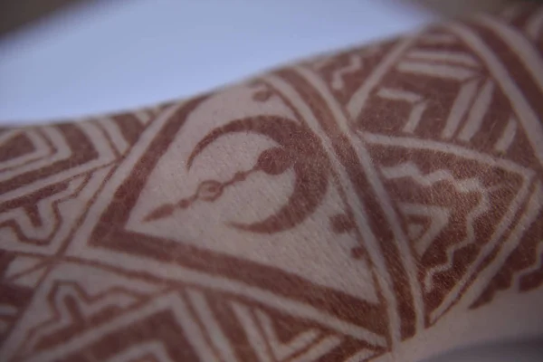 eldeki mehendi desen