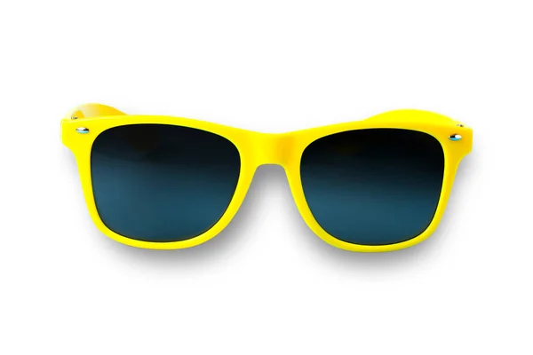 Желтые солнцезащитные очки на белом фоне — стоковое фото