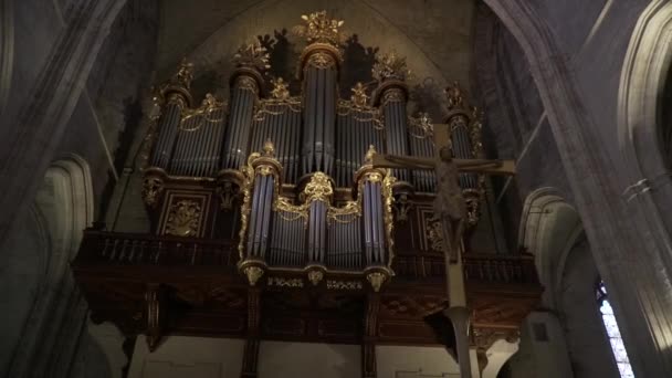 Tapınakta Büyük Yaldızlı Organ — Stok video