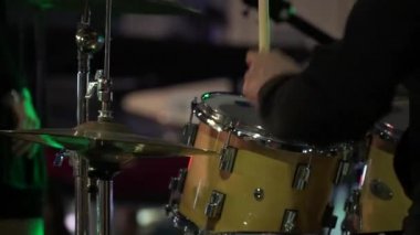 adam oyun davul yakın yukarı