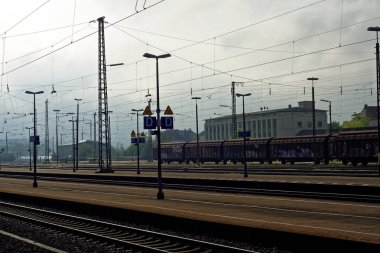 Ansbach bulutlu bir sabah tren istasyonu