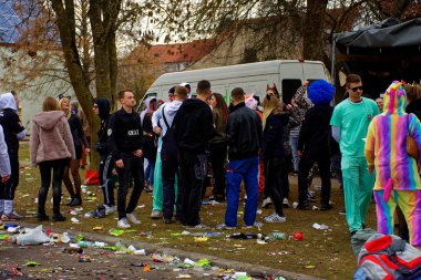 Almanya. Bavyera. Mitteleschenbach Ansbach District - 3 Mar 2019: Karnaval alayı. 