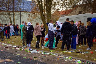 Almanya. Bavyera. Mitteleschenbach Ansbach District - 3 Mar 2019: Karnaval alayı. 