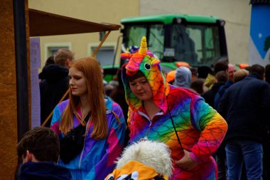 Almanya. Bavyera. Mitteleschenbach Ansbach District - 3 Mar 2019: Karnaval alayı. 