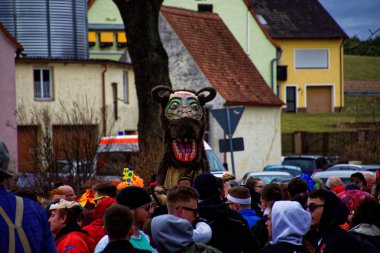 Almanya. Bavyera. Mitteleschenbach Ansbach District - 3 Mar 2019: Karnaval alayı. 