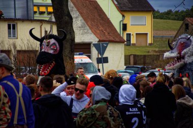 Almanya. Bavyera. Mitteleschenbach Ansbach District - 3 Mar 2019: Karnaval alayı. 