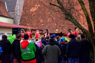 Almanya. Bavyera. Mitteleschenbach Ansbach District - 3 Mar 2019: Karnaval alayı. 