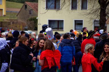 Almanya. Bavyera. Mitteleschenbach Ansbach District - 3 Mar 2019: Karnaval alayı. 