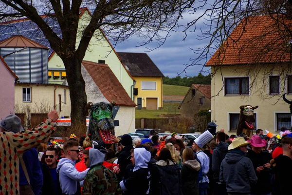 Almanya. Bavyera. Mitteleschenbach Ansbach District - 3 Mar 2019: Karnaval alayı. 