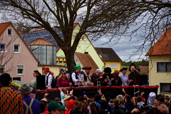 Almanya. Bavyera. Mitteleschenbach Ansbach District - 3 Mar 2019: Karnaval alayı. 