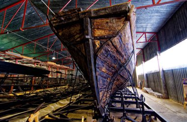 Savaştan önce Khorytsia Ukrayna adasında sıcak bir gün.