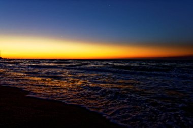 Sabahın köründe güzel bir deniz