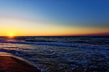 Sabahın köründe güzel bir deniz