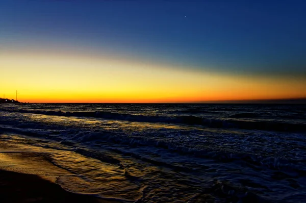 Прекрасне Море Рано Вранці — стокове фото
