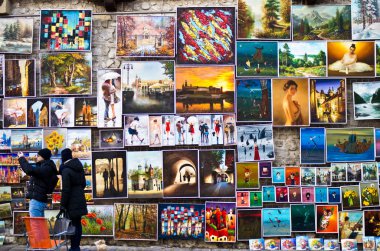 Krakow Krakov, Polonya: 30th Aralık 2016 - Old Town fo Cracow Krakow Polonya sokakta sanat satıcı