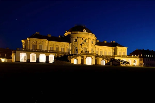 Gece Kale Yalnızlık Stuttgart Almanya Aydınlatılmış — Stok fotoğraf