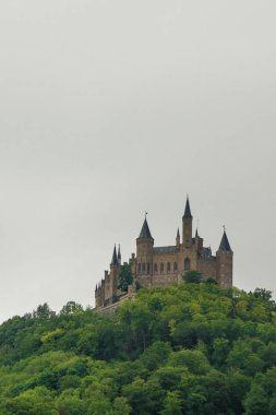 Almanya Kalesi hohenzollern schwaebische alb çayır tepe orman