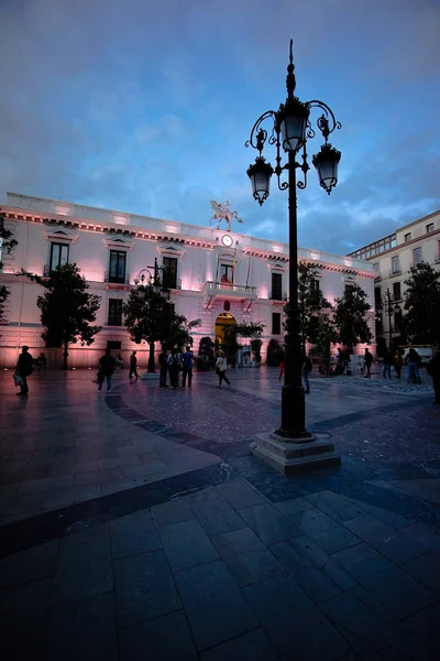 İspanya Endülüs Granada şehir tarihi merkezi gece