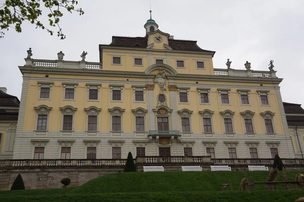 Tyskland Sightseeing Barockslott Ludwigsburg Gula Fasad — Stockfoto