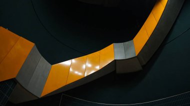 Münih metro istasyonu modern tasarım mimari