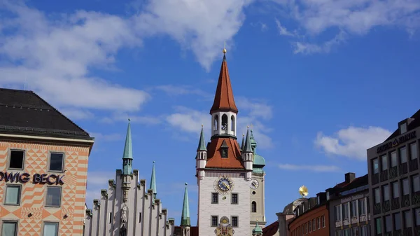 Munich Marienplatz Baviera antigua torre de vigilancia ayuntamiento — Foto de Stock