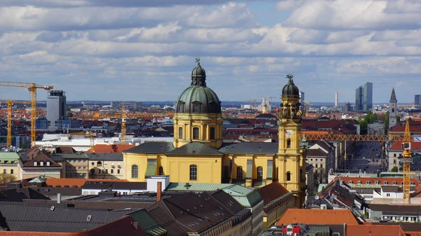 Munich Marienplatz Bavaria Vista del nuevo ayuntamiento — Foto de Stock