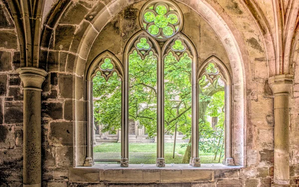Manastır Maulbronn koridorda taş pencere kemer