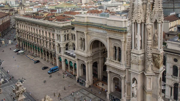 Blick vom Mailänder Dom auf das Einkaufszentrum — Stockfoto