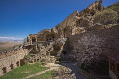 tepe manastır iç avlu