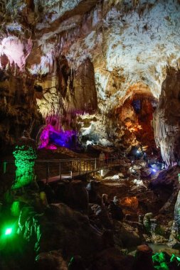 perde taşı oluşumu Prometheus Mağarası