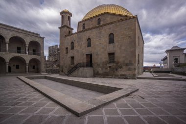 rabati kalesinde ortaçağ camii