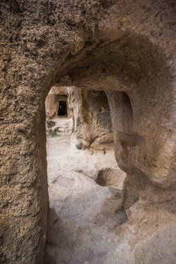 mağara kenti vardsia antik gürcü manastırı