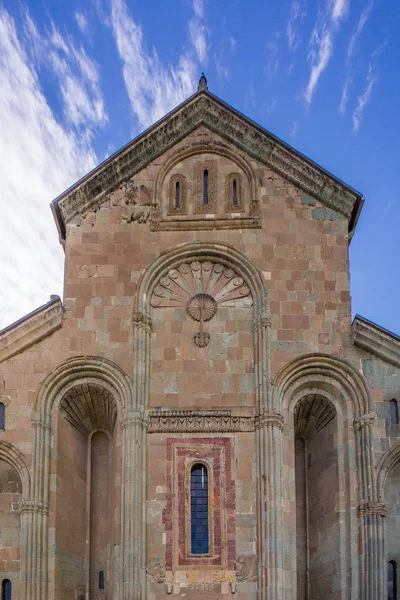 Ingresso laterale della cattedrale Swetizchoweli — Foto Stock