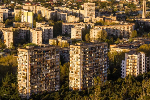 蒂夫利斯住宅区与苏联建筑 — 图库照片