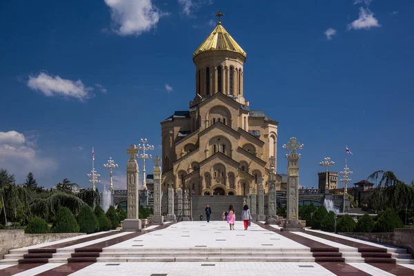 Tangga ke Katedral Tsminda Sameba — Stok Foto