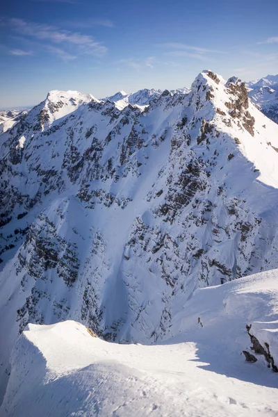 冬のステップ崖のバイエルンアルプス山頂 — ストック写真