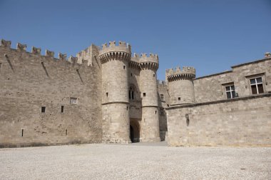 14. yüzyılın Ortaçağ palace Grand Master Kinights, St John of, Rodos, Yunanistan iç avlusu. UNESCO Dünya Miras Listesi.