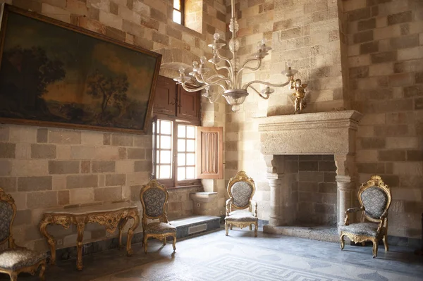14. yüzyılın Ortaçağ palace Grand Master Kinights, St John of, Rodos, Yunanistan iç avlusu. UNESCO Dünya Miras Listesi.