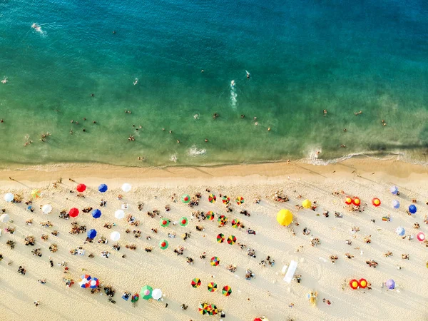 Aerial View Crowded Beach Umbrellas People Sand — Stock Photo, Image