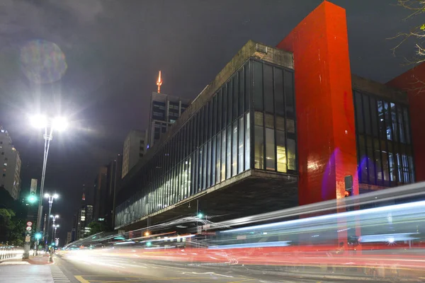 Sao Paulo, Brezilya - Ocak 2019 yaklaşık: Masp Sanat Müzesi Sao Paulo Paulista Avenue gece